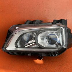 2018 2019 2020 2021 HYUNDAI KONA LEFT DRIVER SIDE HEADLIGHT OEM 92101-J9020