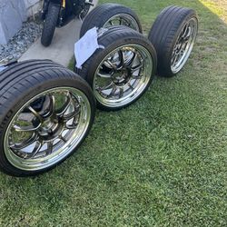 YARD SALE 