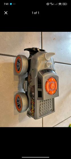 Rino truck with sound light