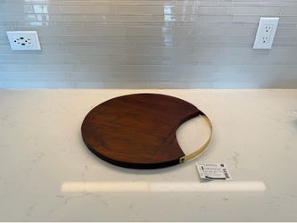 Santa Barbara Design Studio Mango Wood & Brass Serving Board – 16” Round – New with Tags