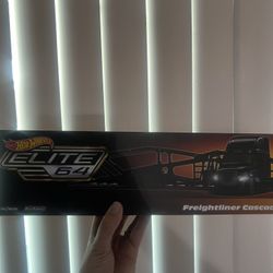 Hotwheels Elite 64 Freighter 
