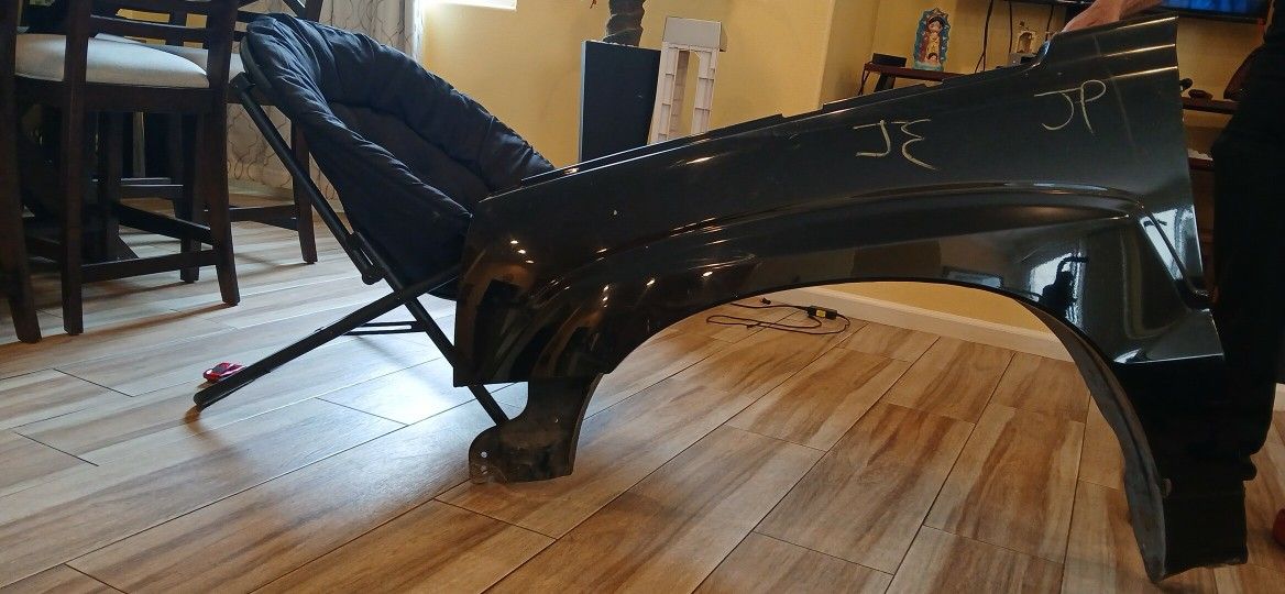 Fender For Cadillac Scalade 2003 Or You Can See If Works For You.left Fender