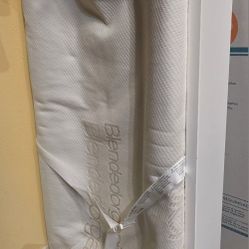 Changing Tray w/ mattress and 6 sheets