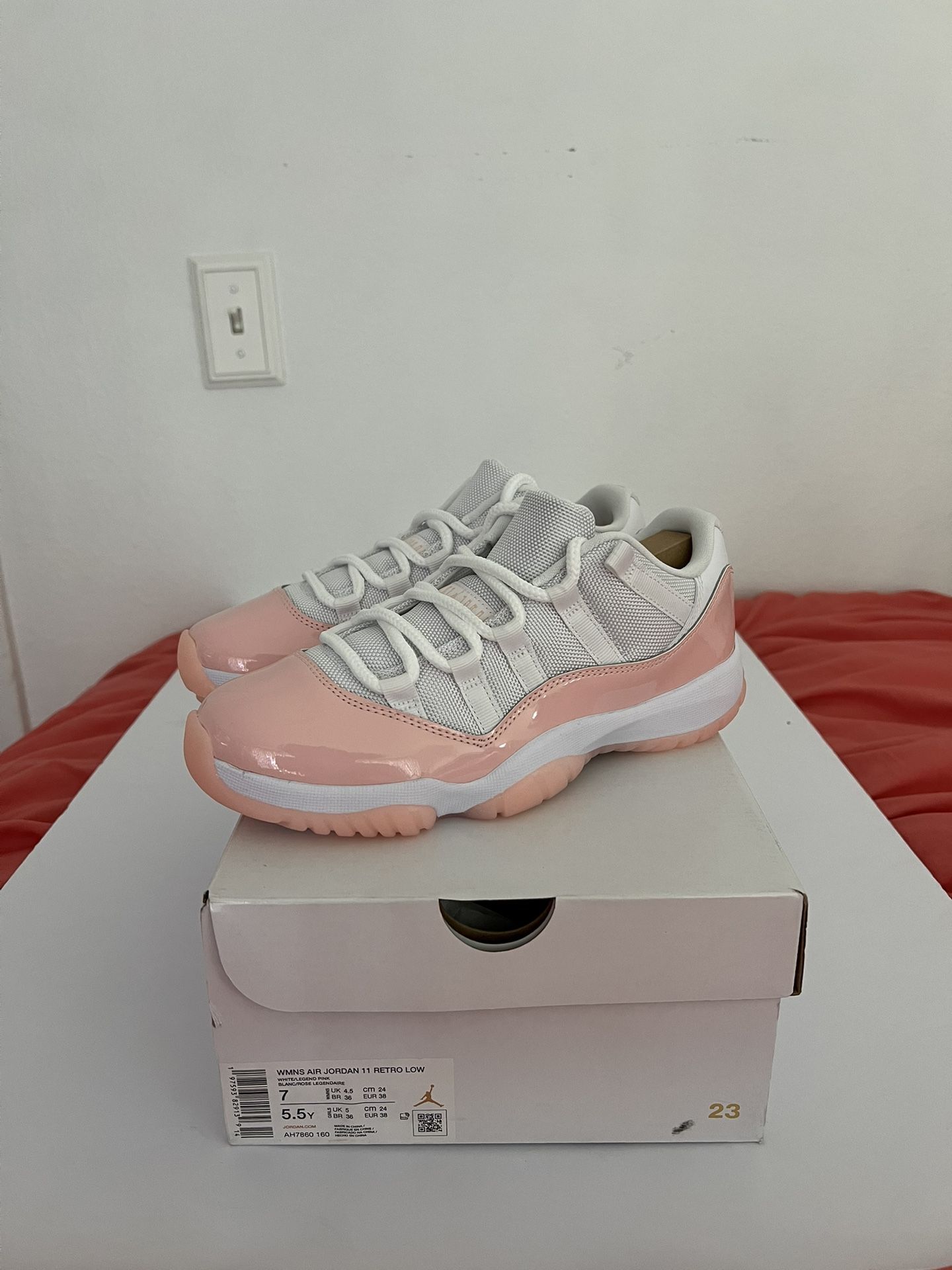 WMNS Jordan 11 Retro “Legend Pink” (Size: 7w/5.5y)