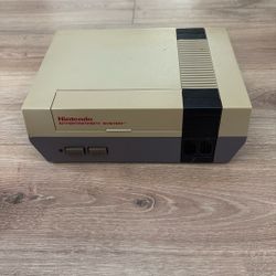 NES Console 
