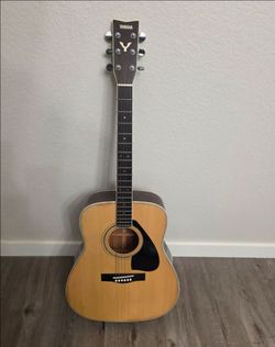 Yamaha FG-430 Guitar