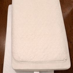 Kids Full Mattress & Box Spring Set – Clean Condition