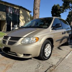 2005 Dodge Caravan