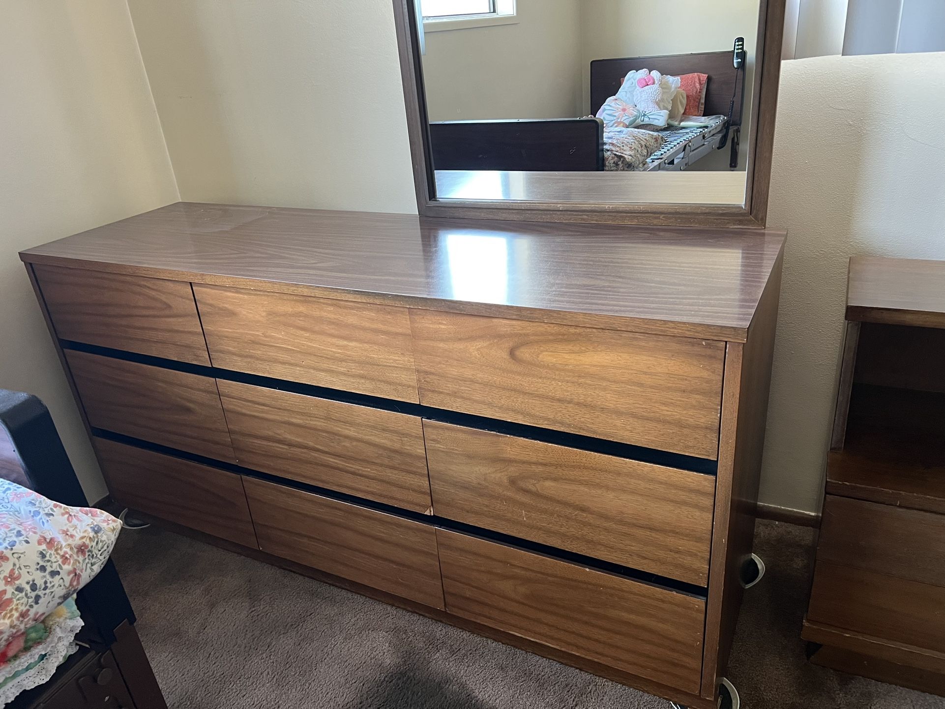 Dresser