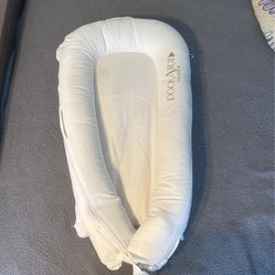 DockAtot Deluxe 