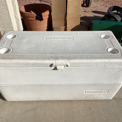 Ice Chest Cooler