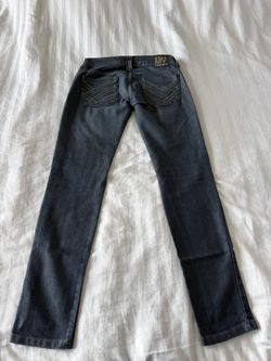 Stylish Pockets Jeans pants / Denim Size 2. Beautiful Wash And Quality. Low Rise
