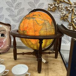 Vintage 50’s Cram’s Light Up Globe