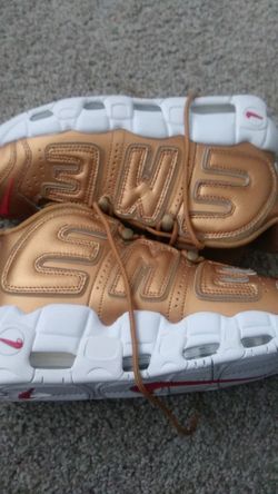 Supreme uptempo size 8.5