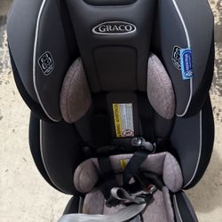 Graco 3-in-1 Convertible Car Seat