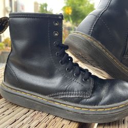 Doc Martens Youth Size 1