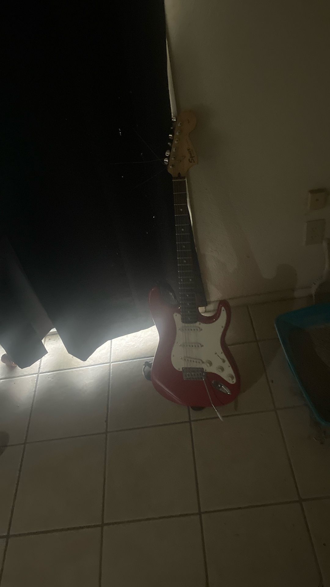 Electric guitar