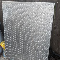 Metal plate diamond plate