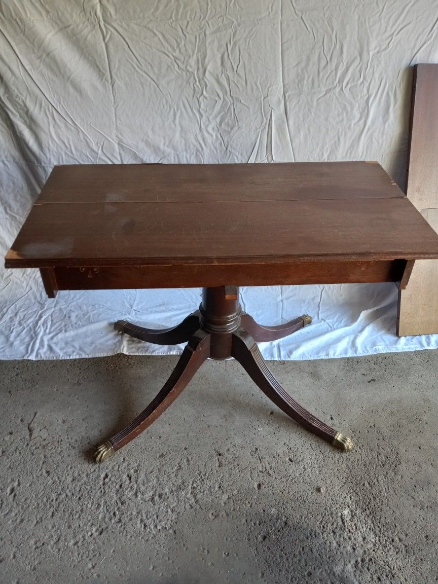Watertown Slide Table
