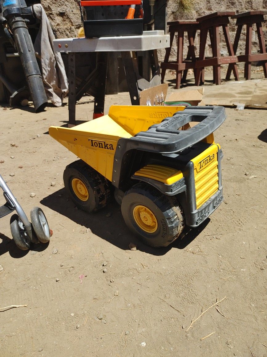 Tonka Dump Truck