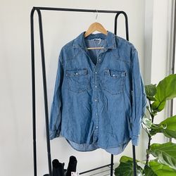 H&M denim button down jacket.  Bin N