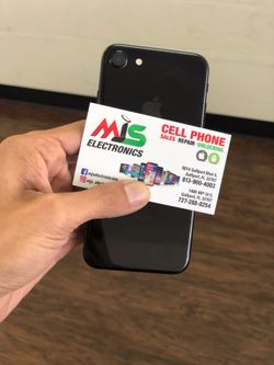 IPHONE 7 32GB UNLOCKED