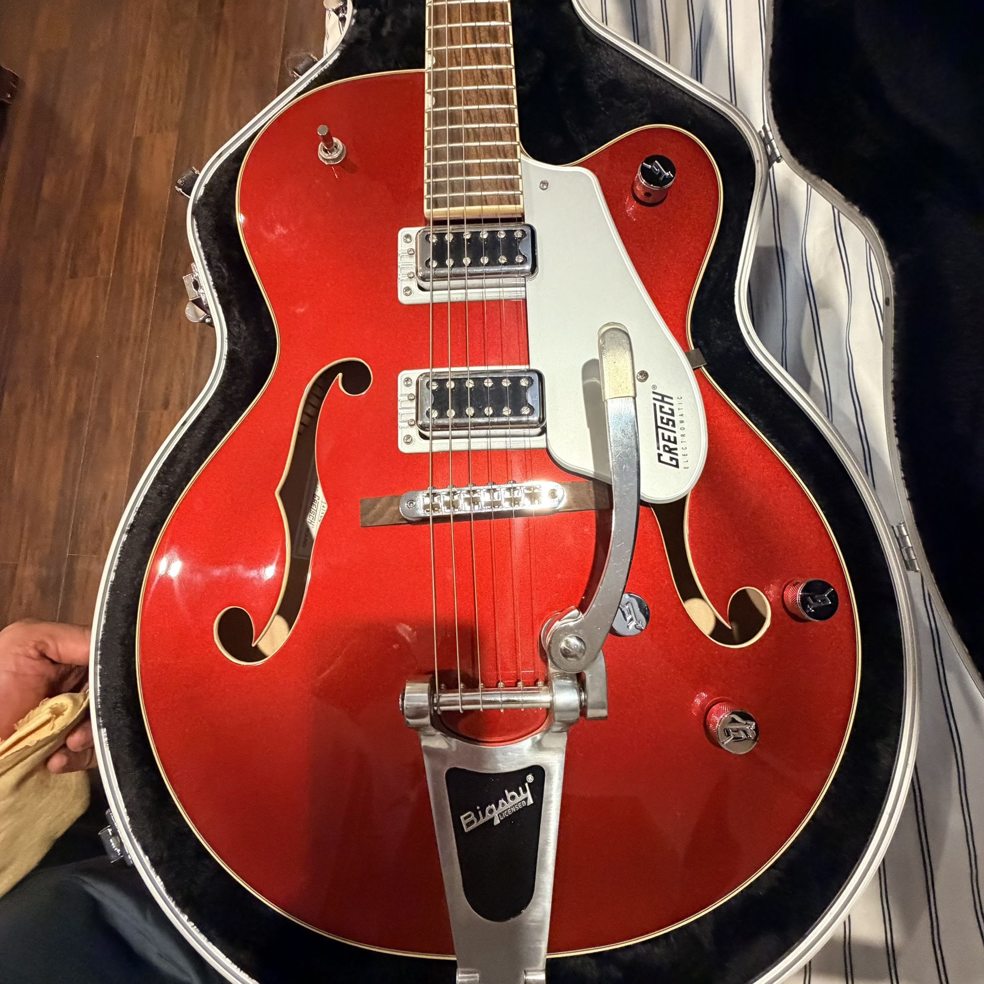 Gretsch G5420T Electromatic Classic Hollowbody Single-cut Electric Guitar with Bigsby