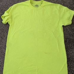 Men’s Shirt Size Medium