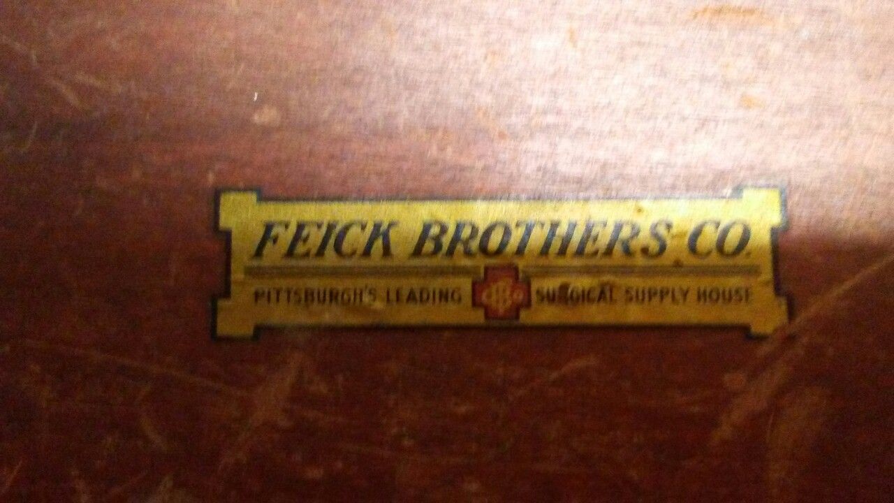Fieck brother medical box 1880-1930