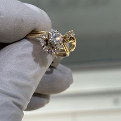 14k Gold Flower Ring 