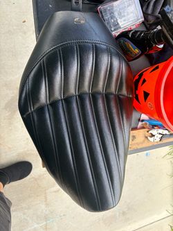 Saddlemen seat for Harley 2003