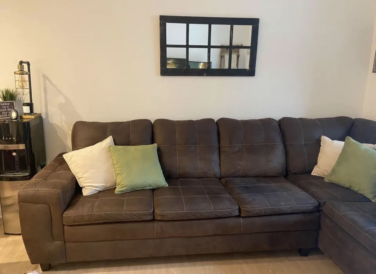 Like New Dark Brown Sectional