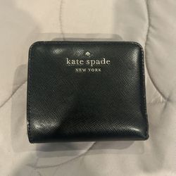 Kate Spade Staci Small Zip Bifold Wallet Saffiano Leather Black