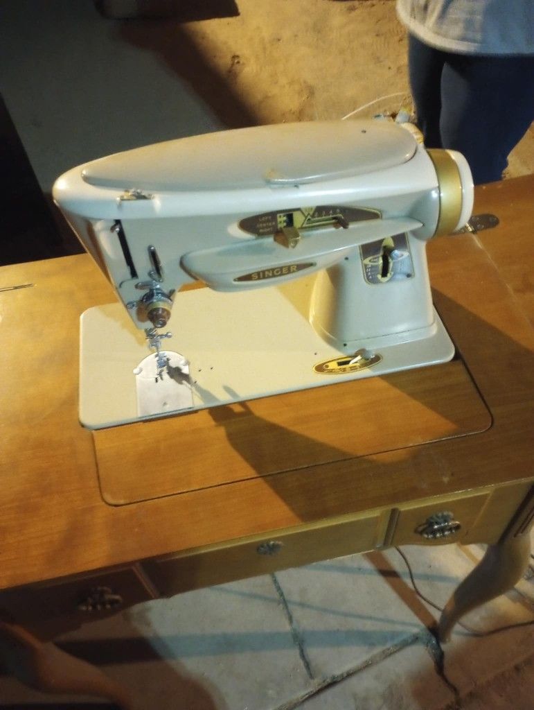 Sewing Machine 