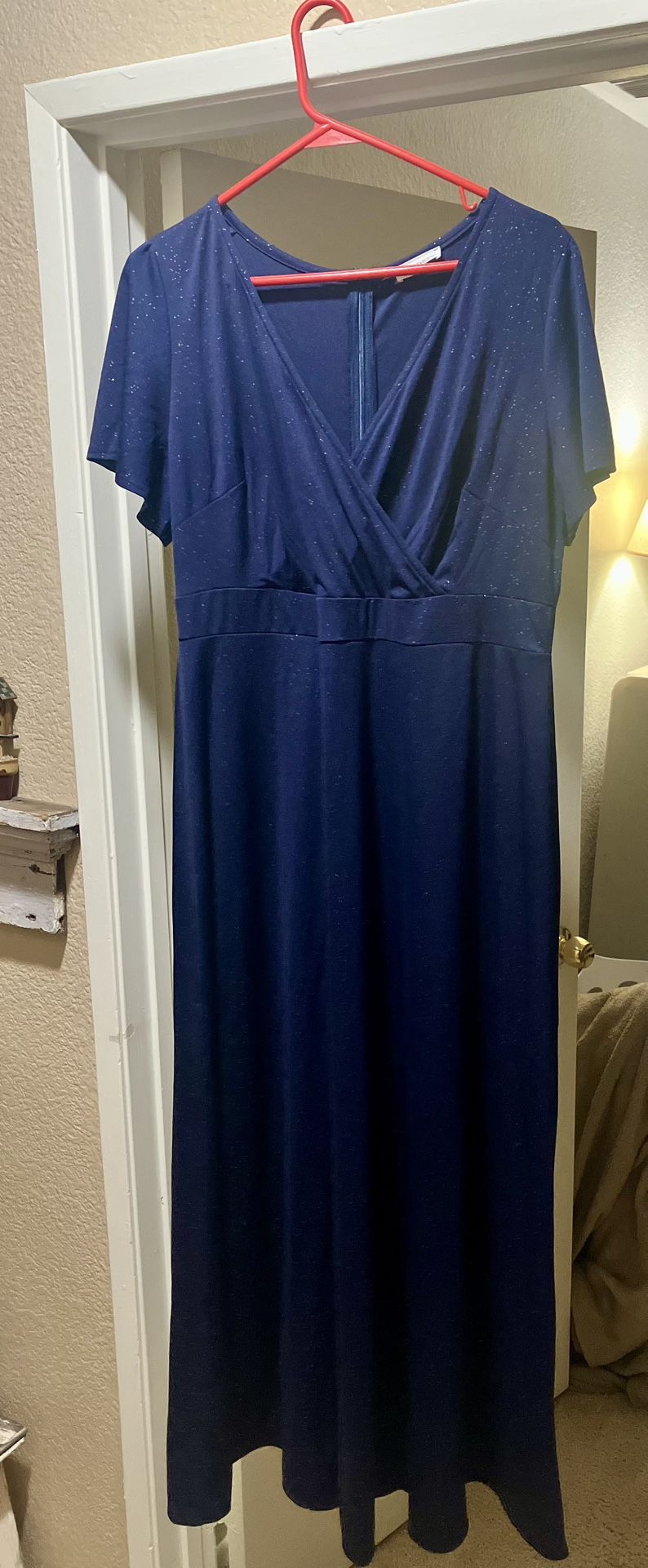 Women’s Dress - New!