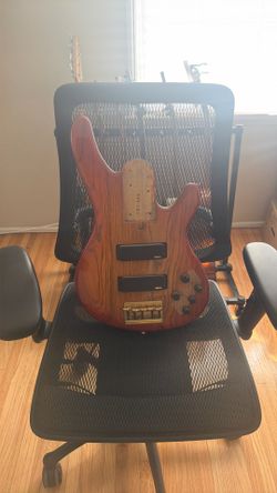 Yamaha bass body