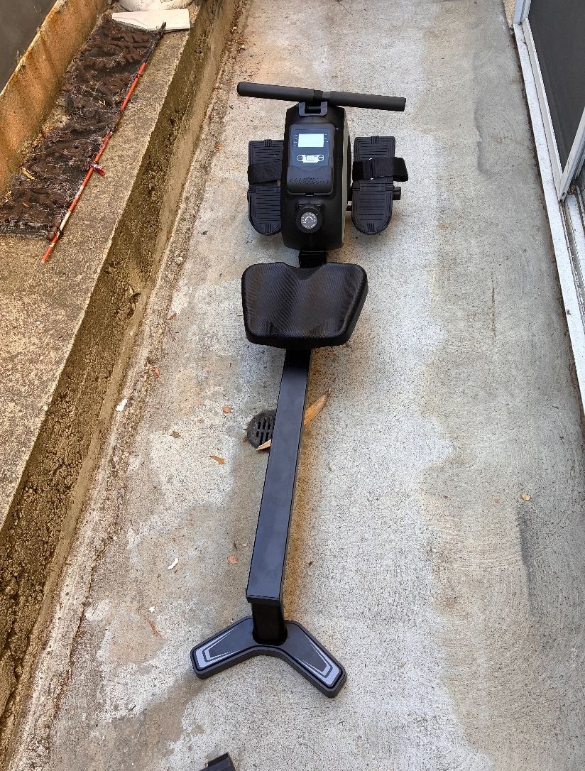 Rowing Machine w/ LED panel 