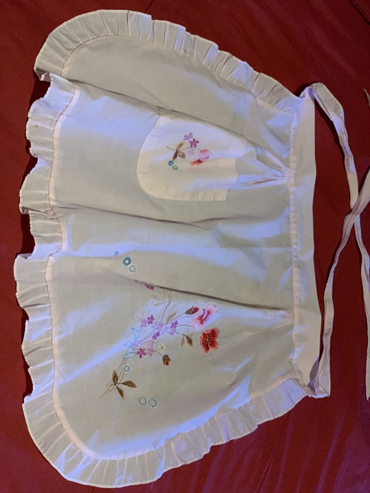 Embroidered Apron w/ Ruffle & Pocket