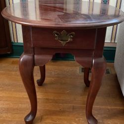 Broyhill End Table