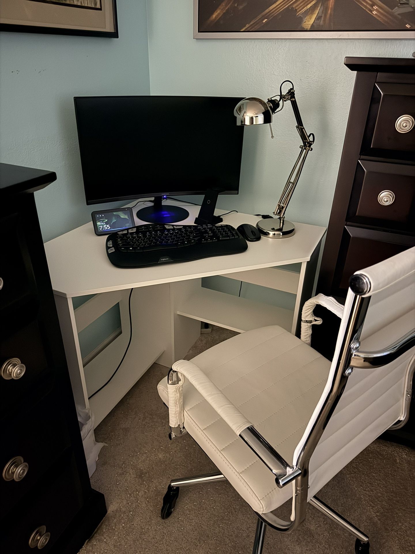 Corner Desk And Chair