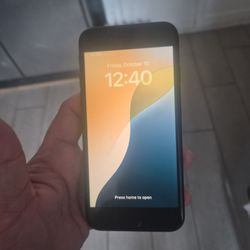 Unlocked iPhone SE 3 