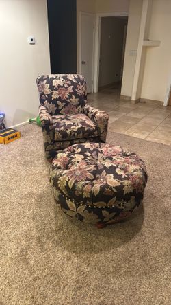 La-Z-boy chair with ottoman