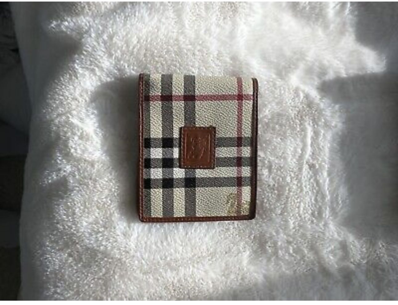 Shop Original Burberry Wallet with great discounts and prices