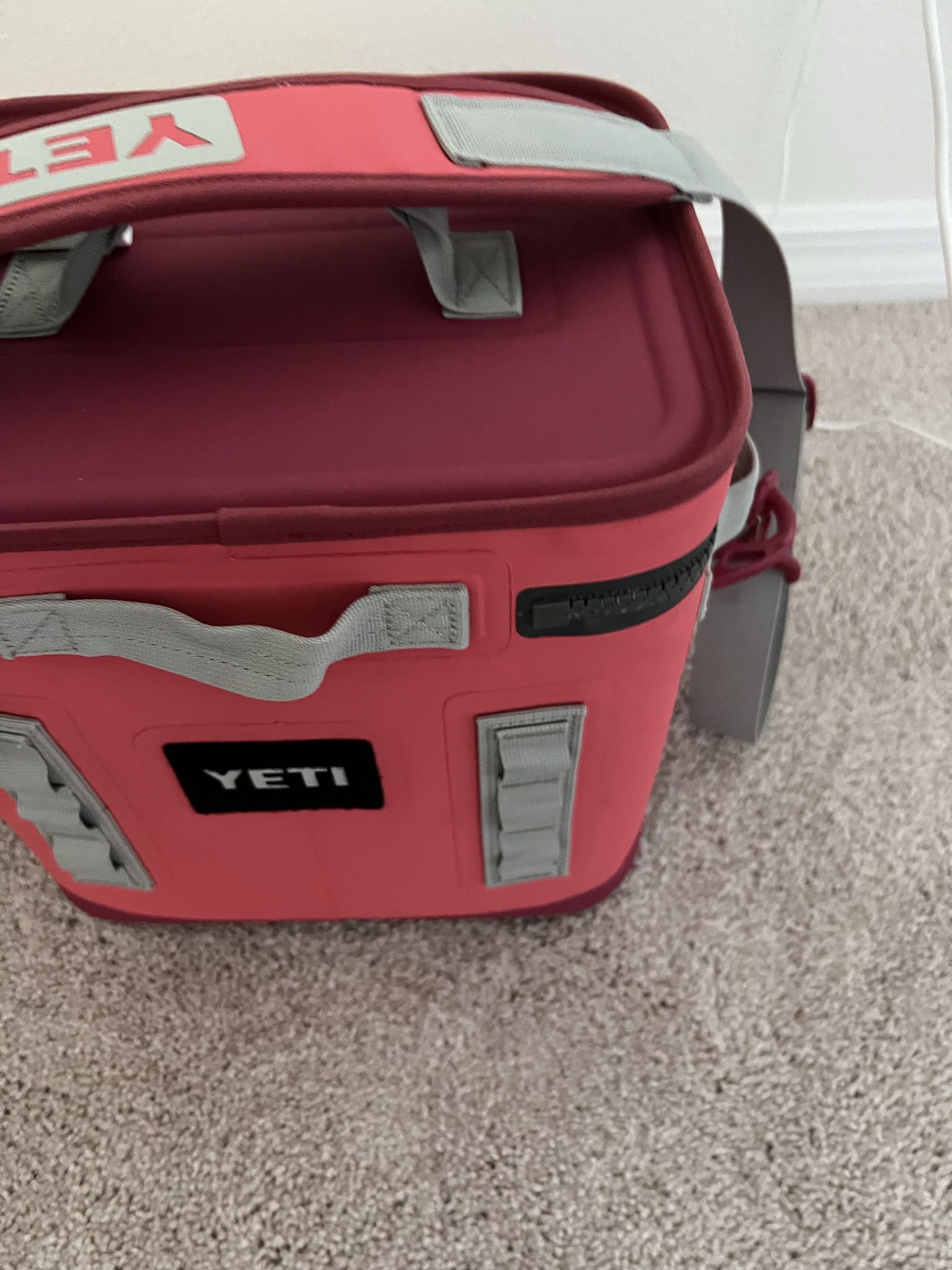 In Hand * NWT Yeti Bimini Pink HOPPER-SOLD OUT! Soft Cooler! M30!