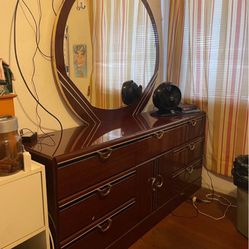 Dresser with 8 drawers (wood/very sturdy)