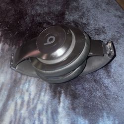 Beats Studio Pro Headphones 