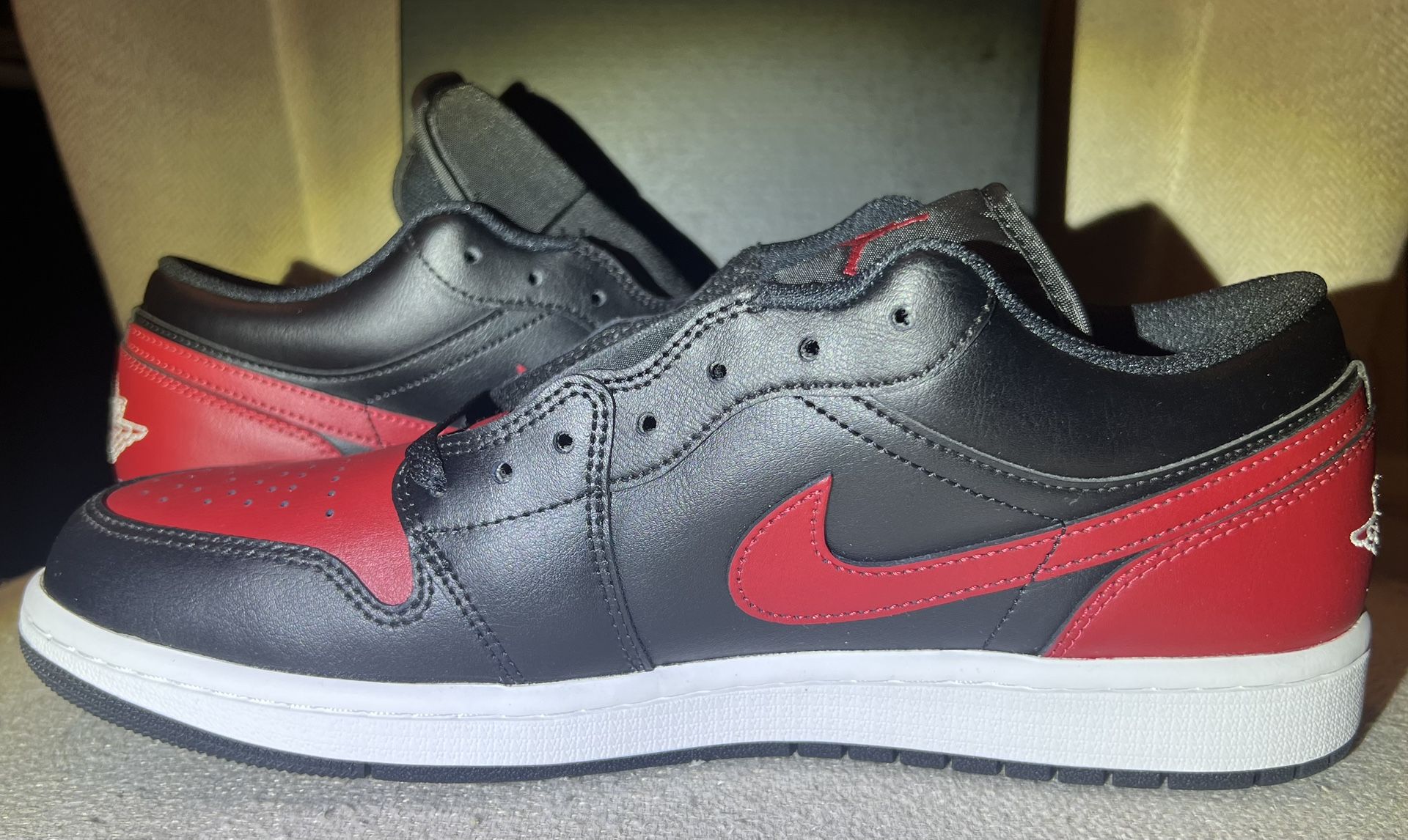 Air Jordan 1 Low Black / Varsity Red / Summit White,All Products : American Fashion Style Bags On Sale