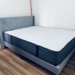 Set Queen size Bed Frame+Mattress 9”Thick brand new in box Delivery 🚚 Available