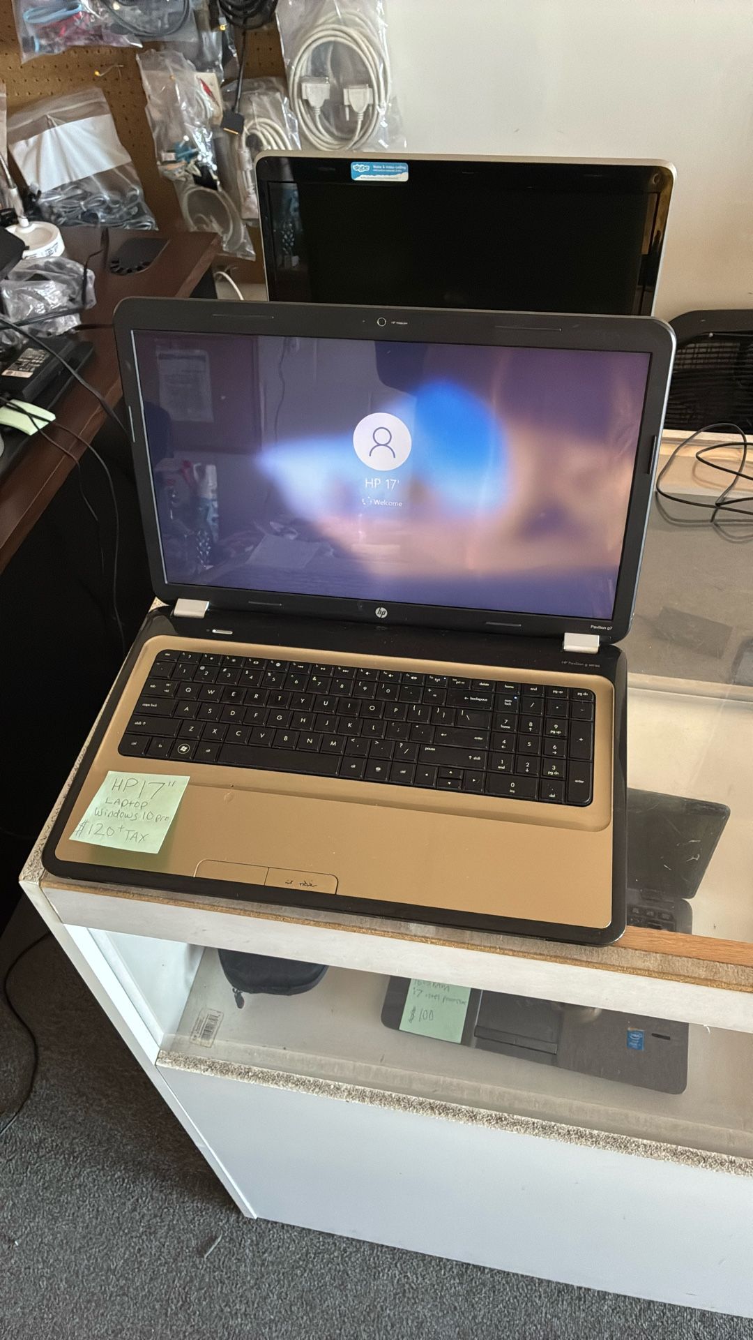 Hp 17” Laptop Windows 10 Pro