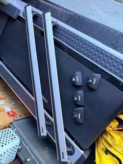 Thule roof rack crossbars